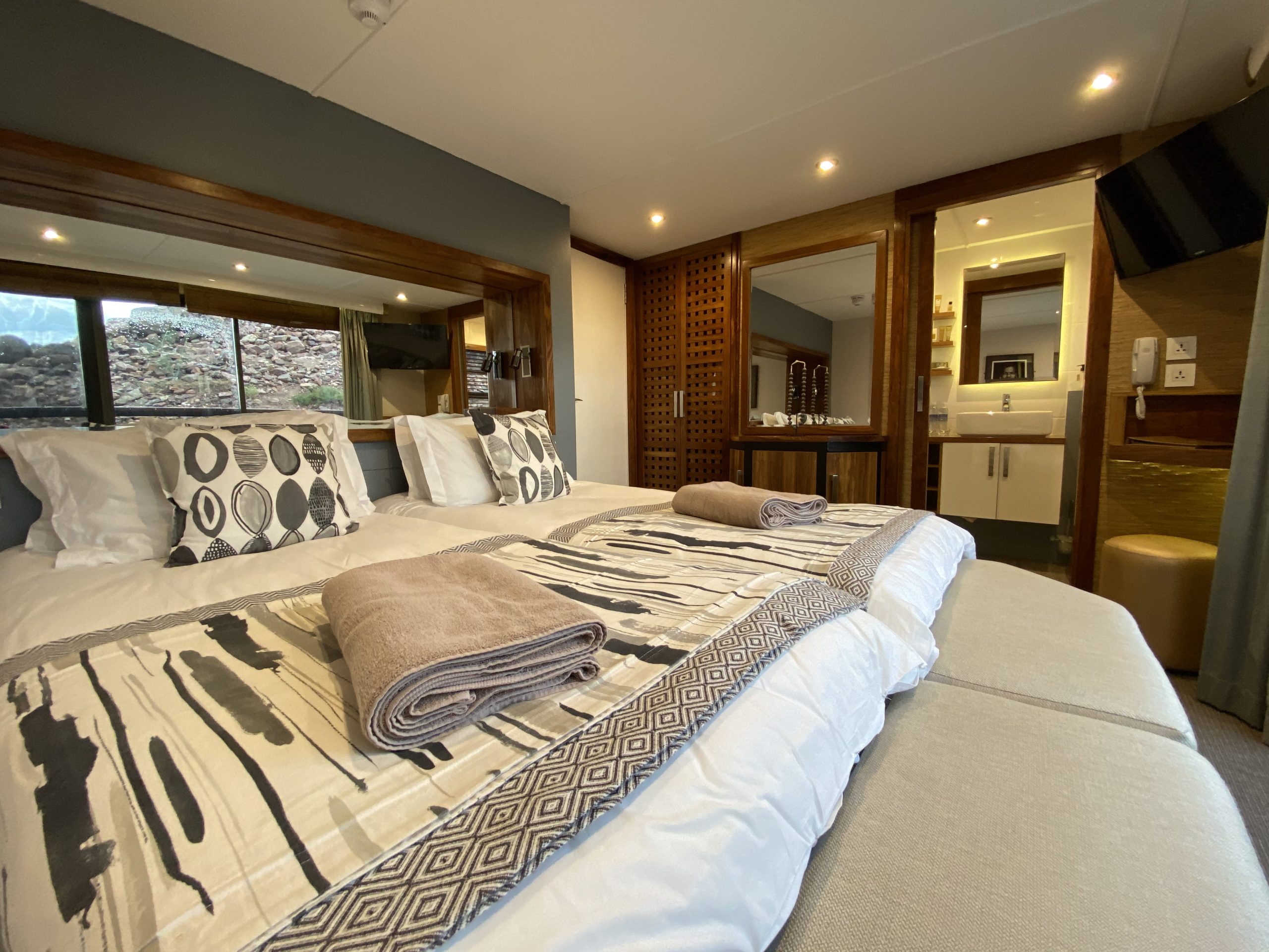 Twin Room with Extra Bed