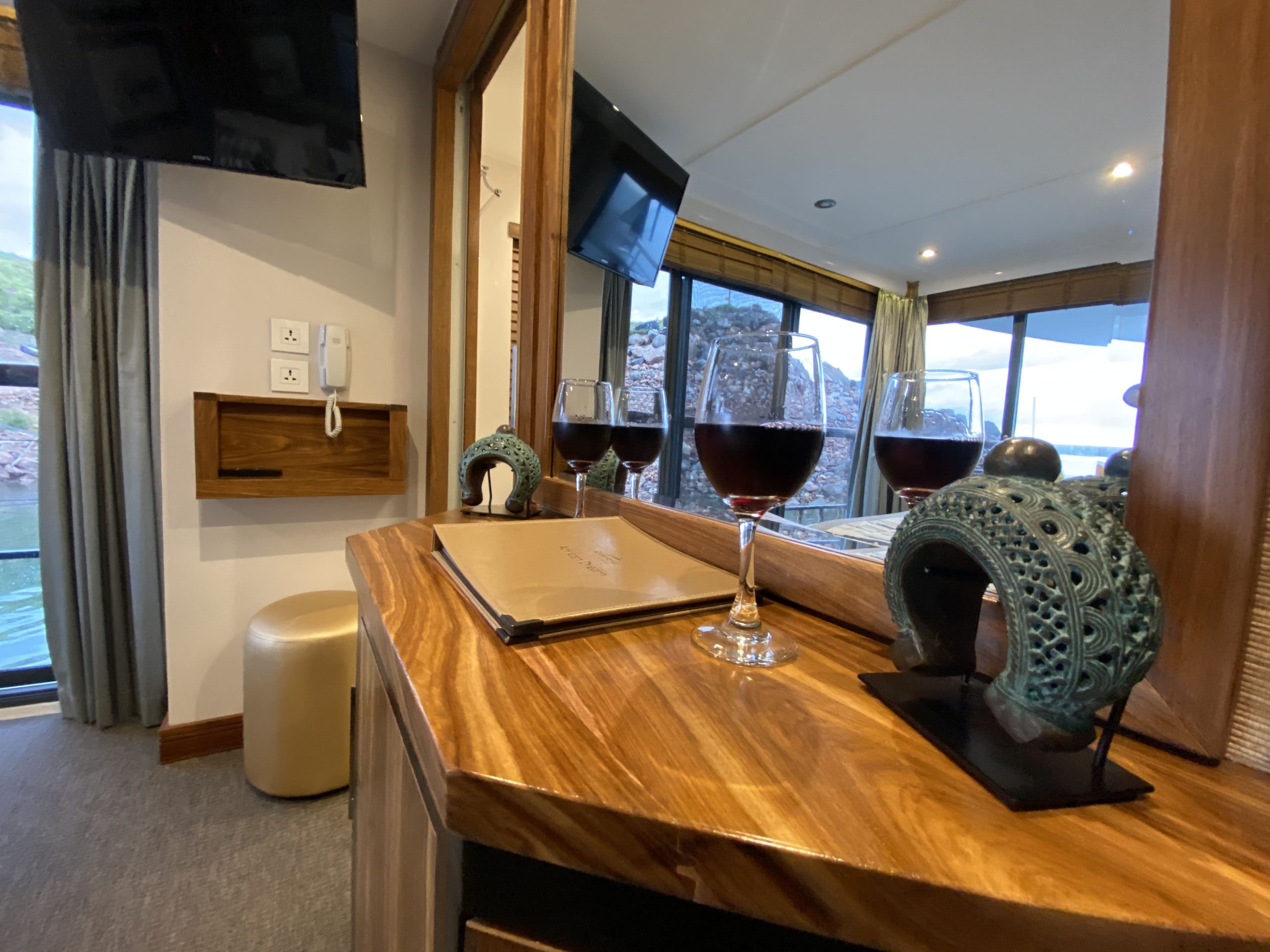 Main Deck Twin Cabin