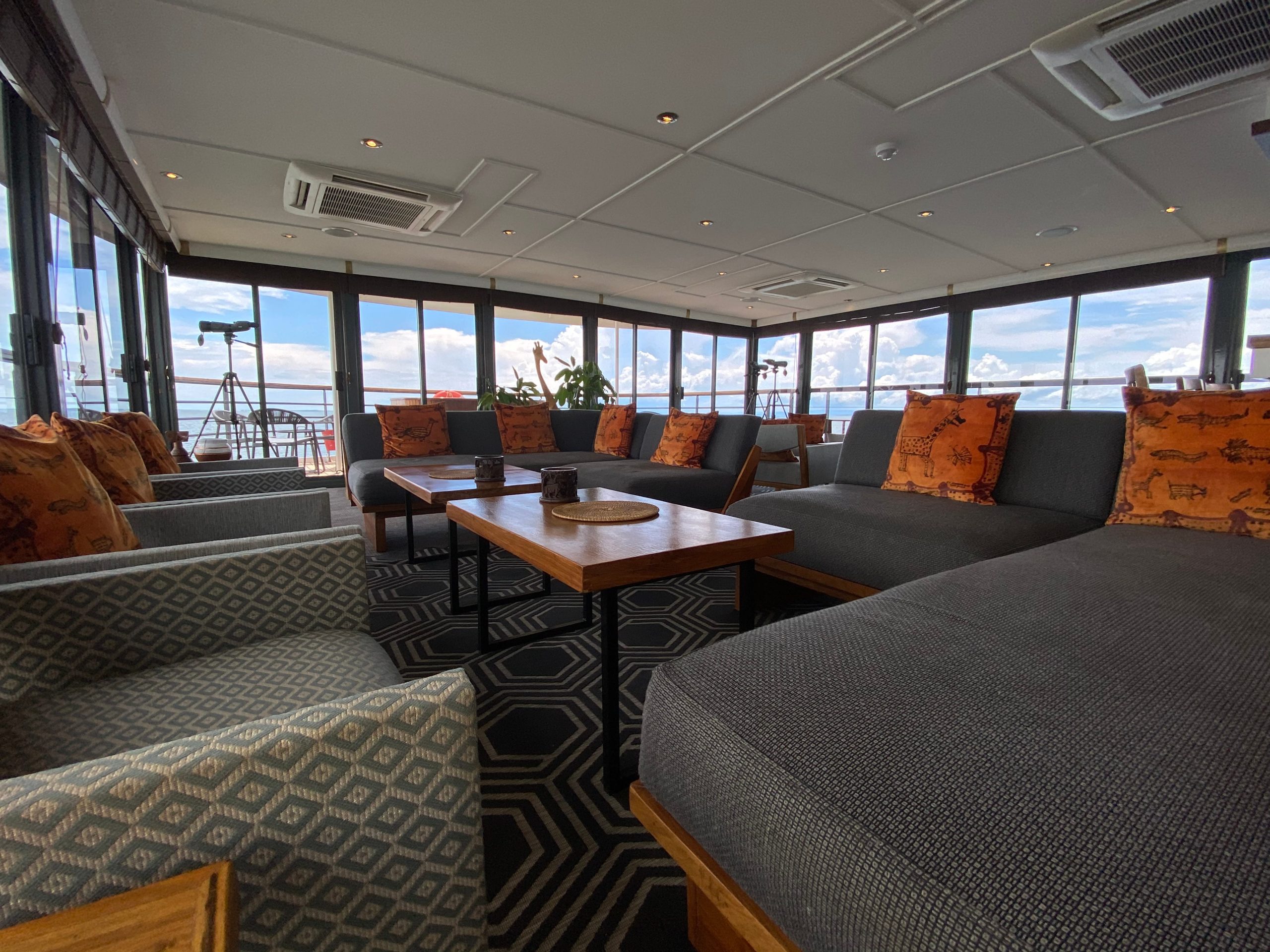 Panoramic Lounge & Bar